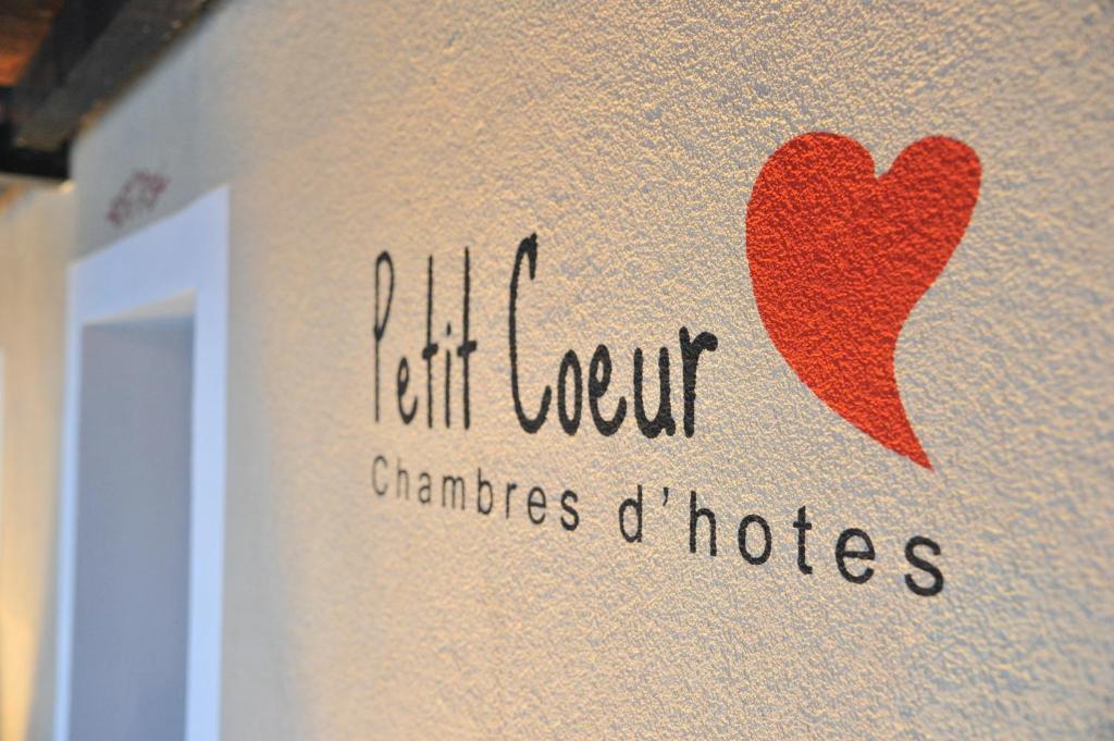 Affittacamere Petit Coeur ชัมโปลุก ภายนอก รูปภาพ
